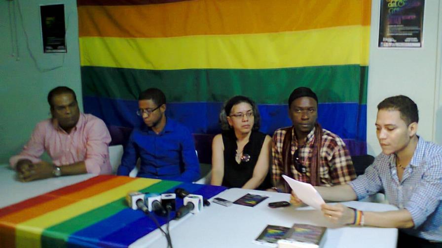 Colectivo gay denuncia iglesias presionan para que el Estado rechace a embajador de EE.UU. Colectivo gay denuncia iglesias presionan para que el Estado rechace a embajador de EE.UU.