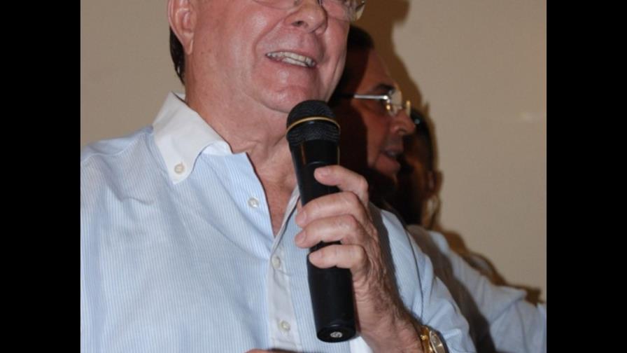 Hipólito felicita a los padres en su día Hipólito felicita a los padres en su día