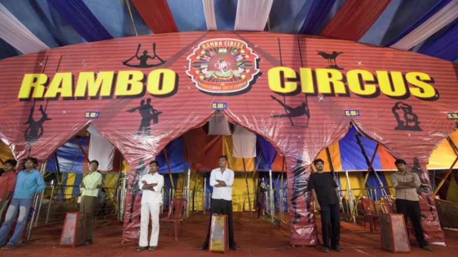 Los circos de la India buscan artistas extranjeros