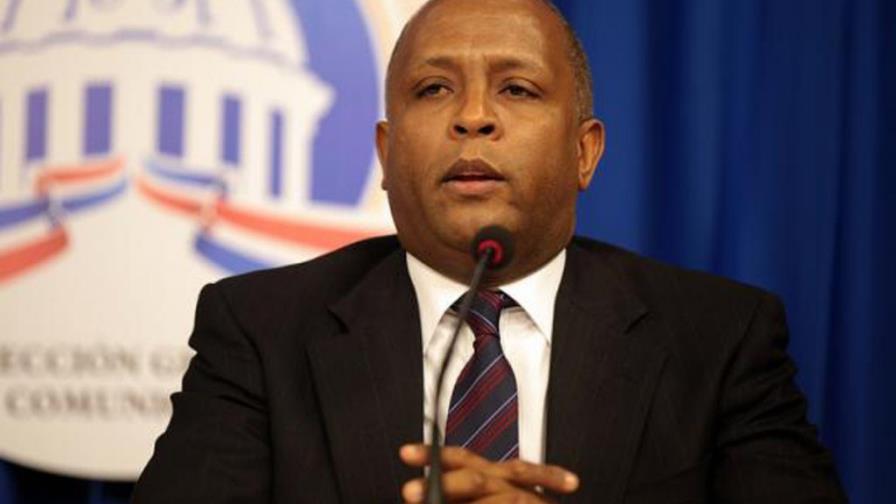 La Contraloría pide a los funcionarios devolver las tarjetas de crédito