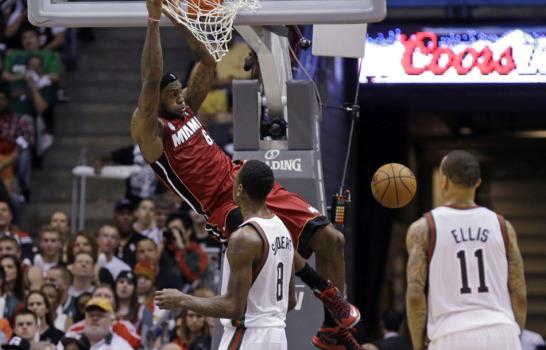 Miami logró la primera barrida con el Big Three; Spurs a Lakers