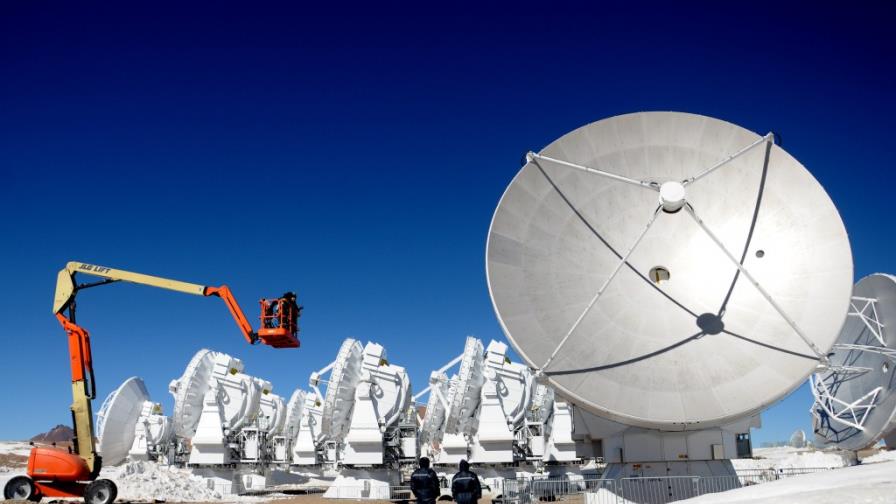 ALMA acerca la formación de planetas y estrellas desde el Universo más lejano