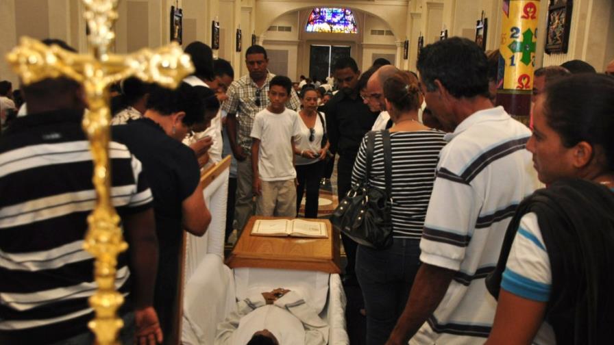 Muertes por dengue suben a 57; fallece un sacerdote Muertes por dengue suben a 57; fallece un sacerdote