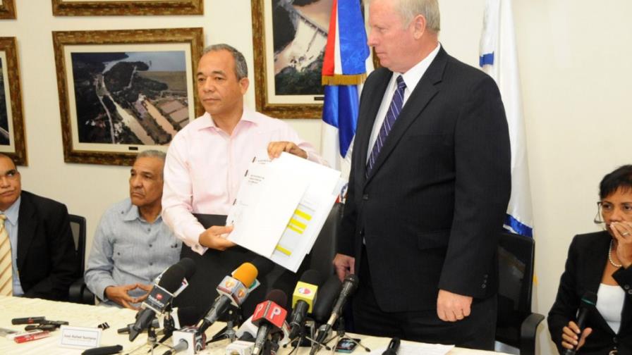 La CDEEE recibe la evaluación técnica de la licitación de las plantas a carbón