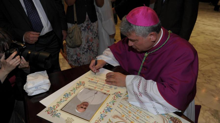 El limosnero desvela deseo del papa de salir con él a ayudar a los pobres