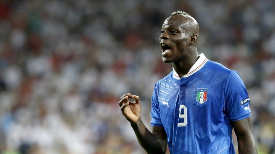 El Milan le dio una paca a Balotelli