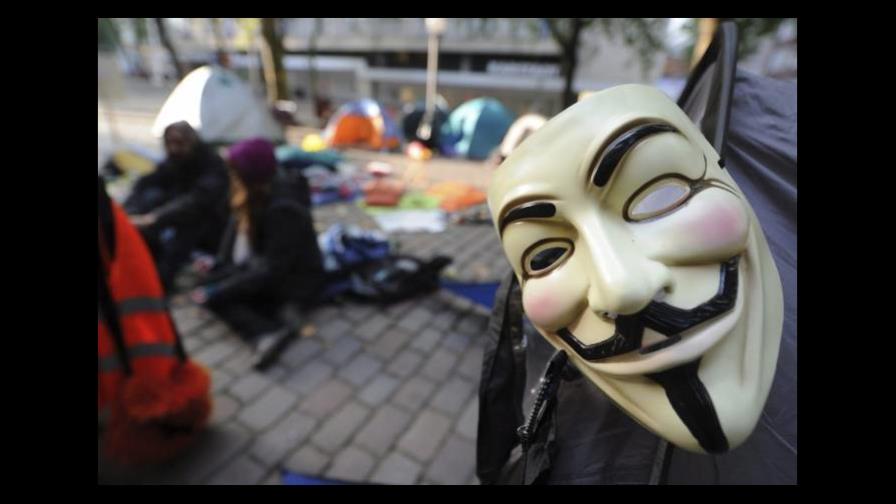 Arabia Saudí prohíbe el uso y la venta de máscaras de Anonymous Arabia Saudí prohíbe el uso y la venta de máscaras de Anonymous