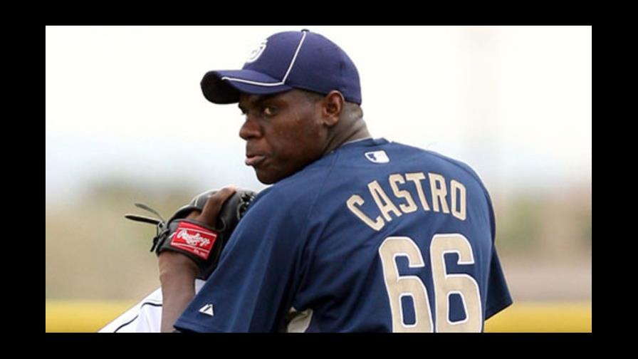 W. Sox sube a dominicano Simón Castro