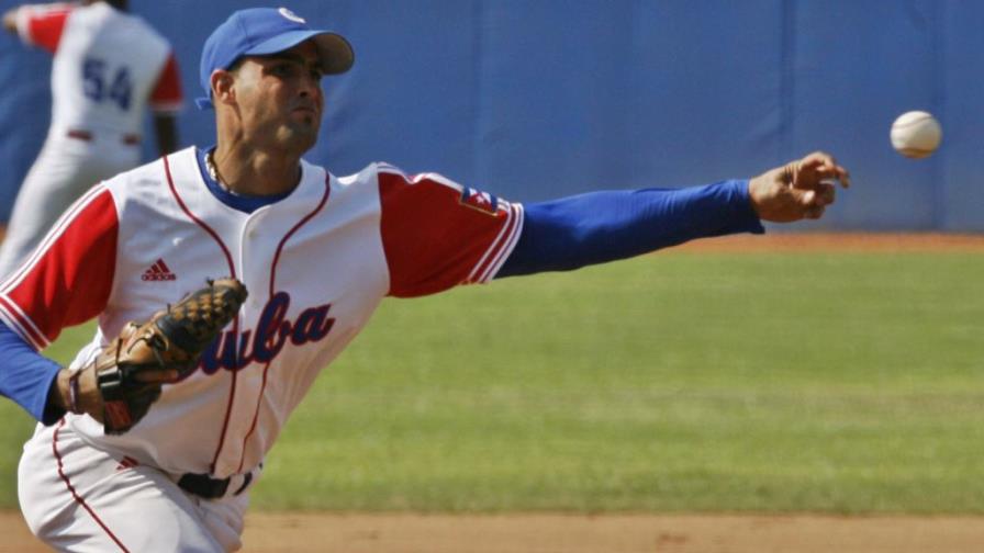 Los Filis contratan al cubano Miguel Alfredo González