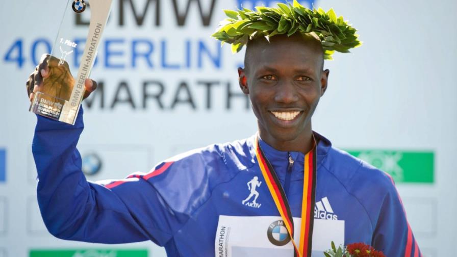 Keniano Kipsang rompe récord maratón Keniano Kipsang rompe récord maratón