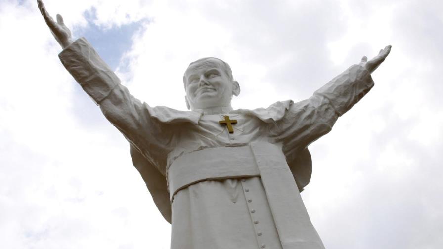 Juan Pablo II y Juan XXIII serán santos el 27 de abril de 2014