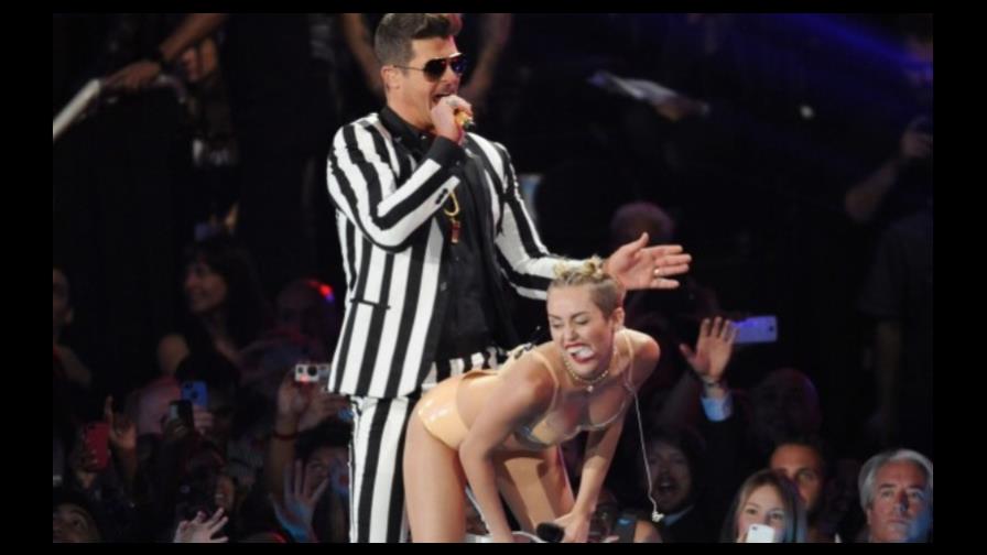 Miley Cyrus certifica en un documental su transformación en una perra mala Miley Cyrus certifica en un documental su transformación en una perra mala