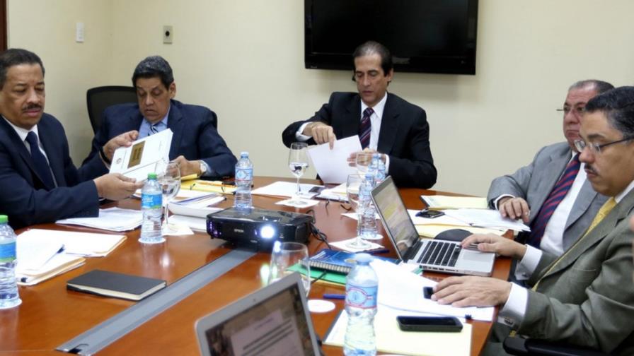 El Ejecutivo instituye mediante decreto Plan de Regularización de Extranjeros El Ejecutivo instituye mediante decreto Plan de Regularización de Extranjeros