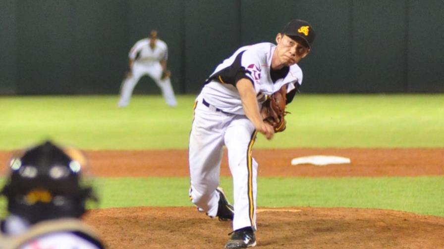 Sho Iwasaki guía la tercera victoria en fila de las Águilas Cibaeñas