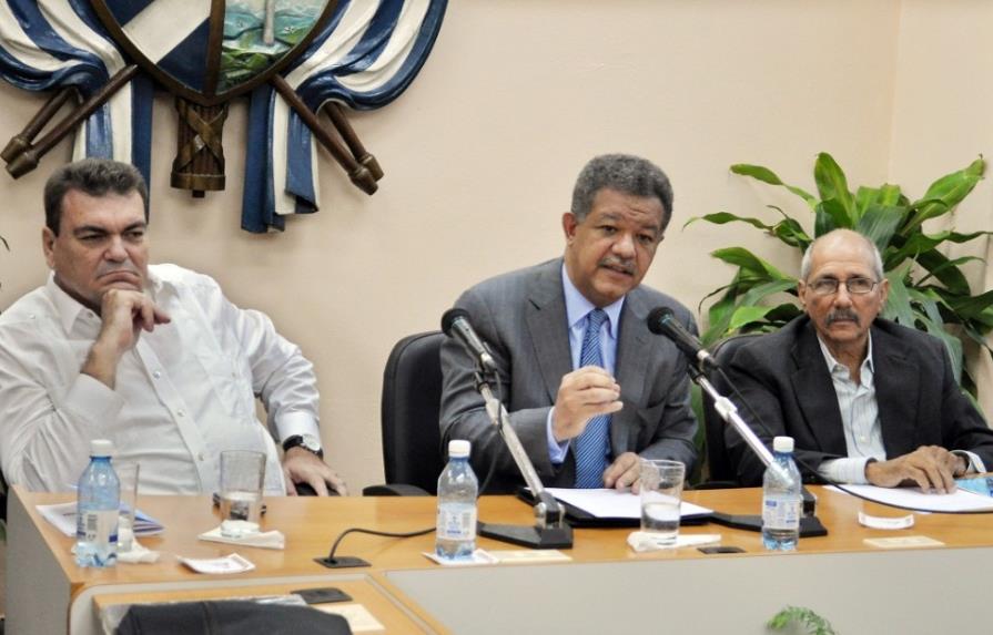 Leonel propone alianza entre universidad de La Habana y la de Haití