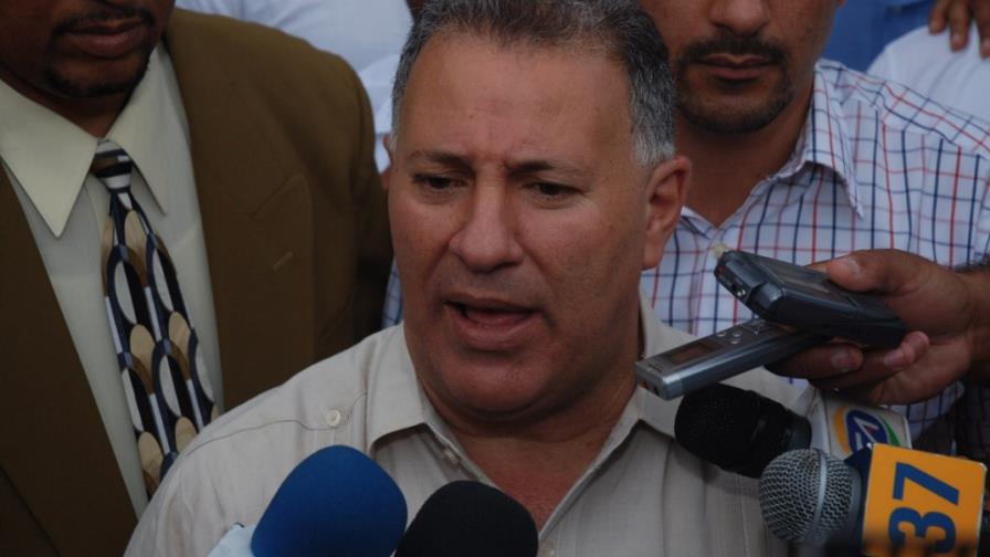 Alcalde Serulle niega patrocine alquiler casas
