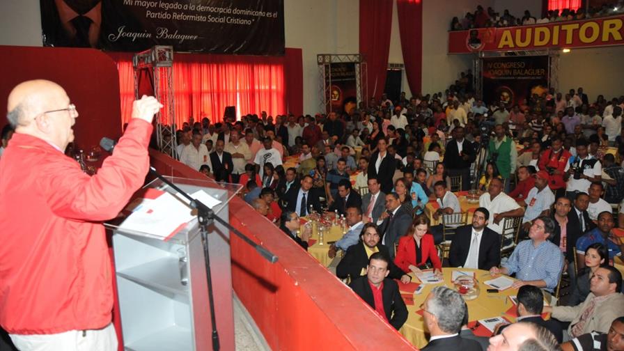 Morales Troncoso dice jóvenes son futuro del PRSC Morales Troncoso dice jóvenes son futuro del PRSC