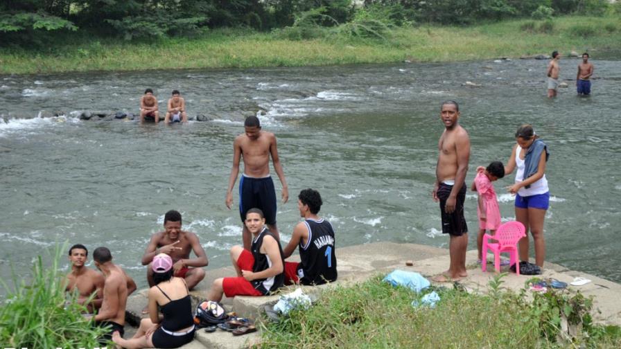 Fuerte calor afecta a residentes en Cibao