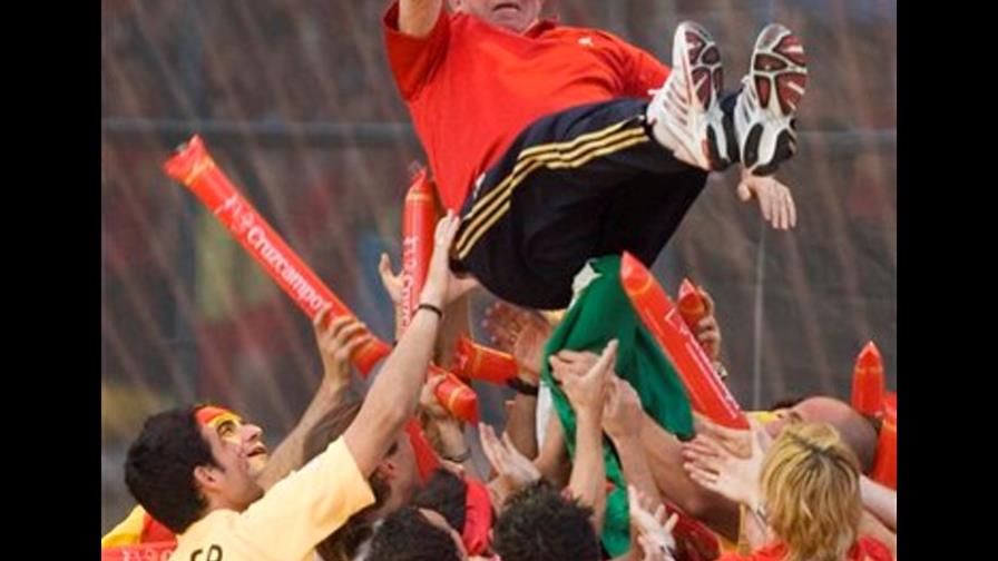 Muere ex técnico español Aragonés a los 75 años