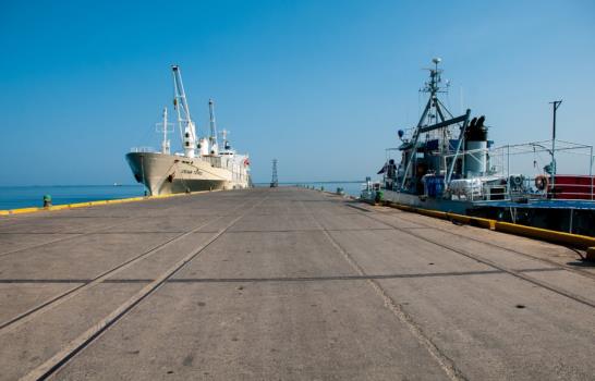 Gobierno ve con “buenos ojos” construir un puerto seco binacional