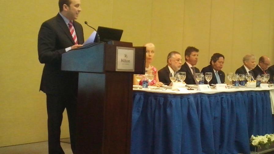 Falcondo: La República Dominicana recibiría US$2,000 millones por Loma Miranda Falcondo: La República Dominicana recibiría US$2,000 millones por Loma Miranda