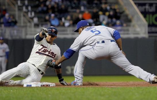 Dodgers logran su victoria número 10.000; Jonrón de Arias guía Gigantes; Montero pega jonrón y Arizona gana