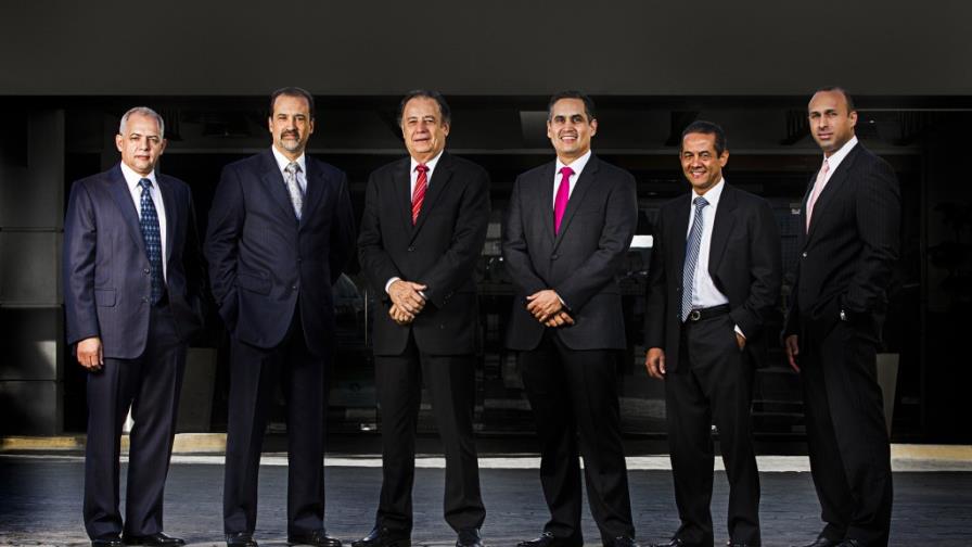 ALAVER logra activos de RD$ 7,135 millones en primer trimestre 2014 ALAVER logra activos de RD$ 7,135 millones en primer trimestre 2014