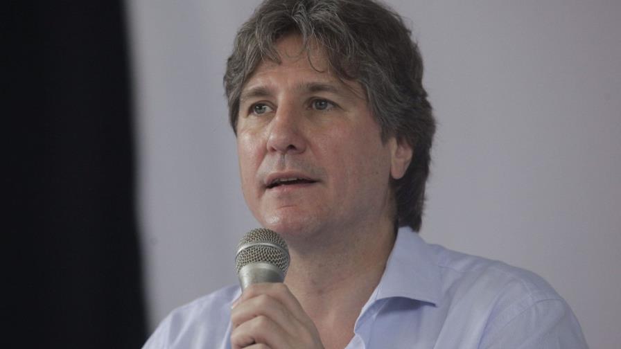 Vicepresidente argentino dice que no será traba en proceso por corrupción