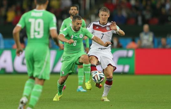 Alemania derrota a Argelia y avanza a cuartos en Mundial de Fútbol