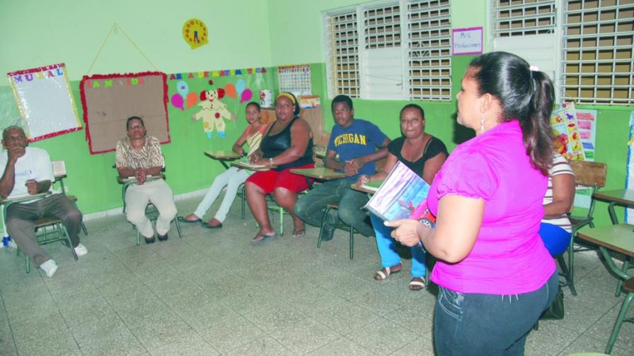 Aumentan los inscritos en el plan nacional de alfabetización