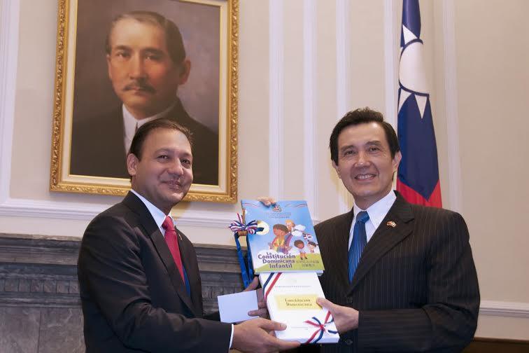 Presidente de Taiwán recibe a Abel Martínez