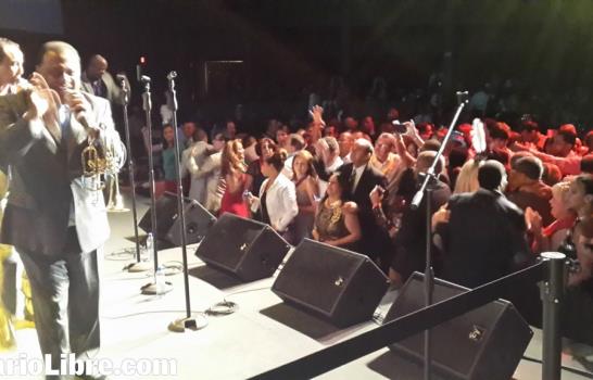 El año 2014 comienza pasado por música... hasta la mañanita