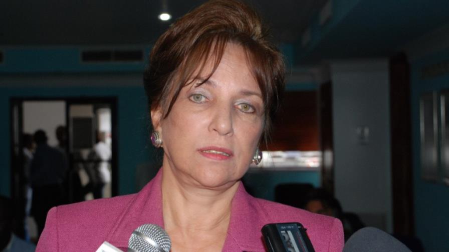 Peggy Cabral llama a perredeístas a participar en convención