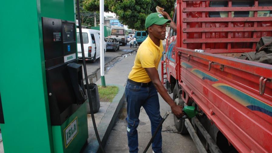 Suben las gasolinas; precios de los demás combustibles no variarán Suben las gasolinas; precios de los demás combustibles no variarán