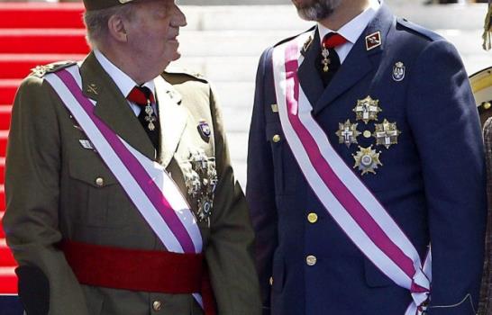 Juan Carlos de Borbón abdica tras casi 39 años de reinado