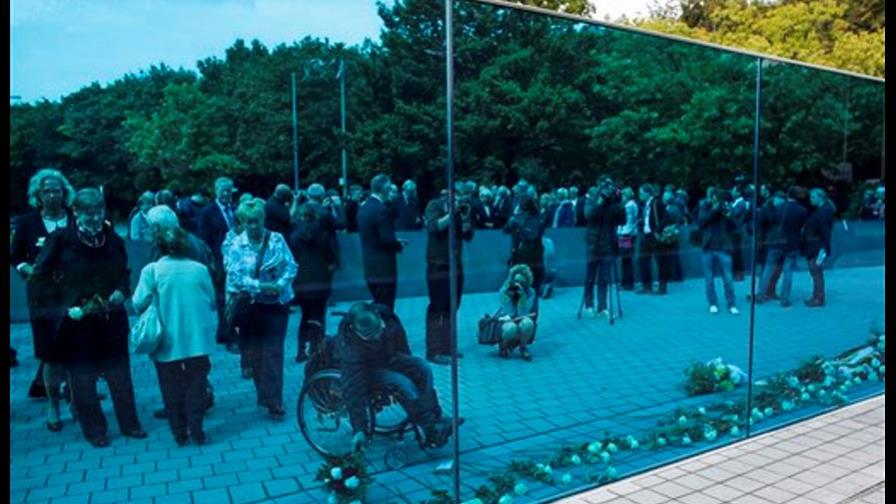 Alemania inaugura monumento a víctimas de nazis