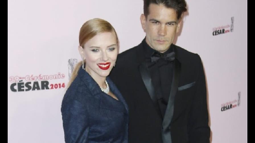 Scarlett Johansson contrajo matrimonio en secreto con Romain Dauriac