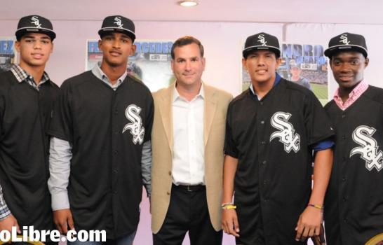 Equipos invierten más de US$25 millones en jóvenes Equipos invierten más de US$25 millones en jóvenes