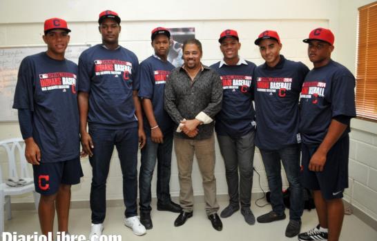 Equipos invierten más de US$25 millones en jóvenes Equipos invierten más de US$25 millones en jóvenes