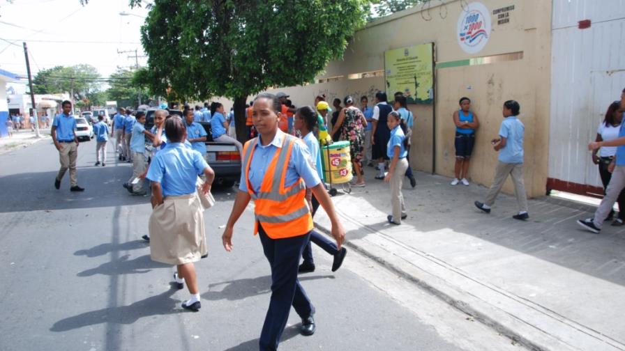 Violencia prima en escuelas de Villas Agrícolas Violencia prima en escuelas de Villas Agrícolas