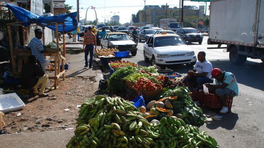 Los espacios públicos de Santo Domingo Oeste serán recuperados desde el martes