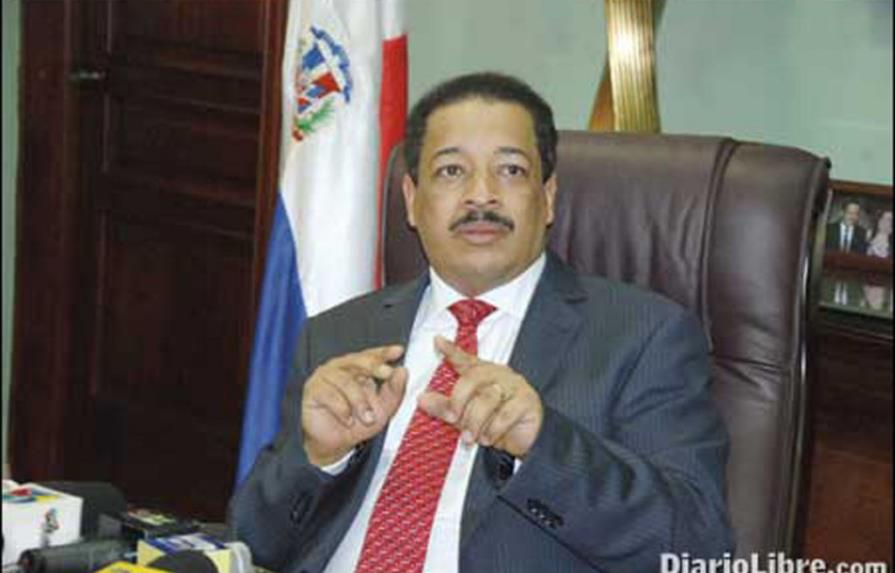 JCE acusa a cuatro egipcios y un haitiano de falsicar documento