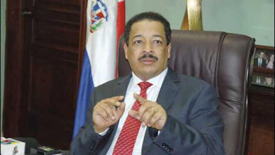 JCE acusa a cuatro egipcios y un haitiano de falsicar documento