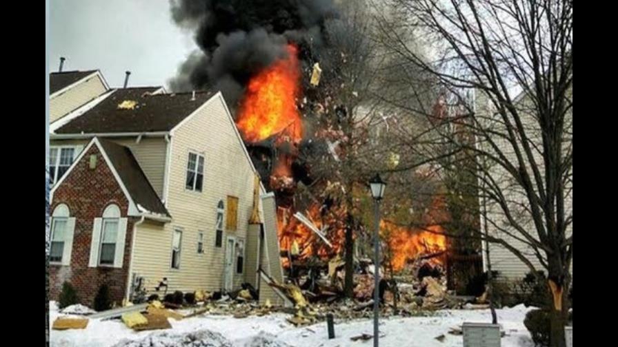 Siete heridos y varias viviendas destruidas por explosión de una casa en New Jersey