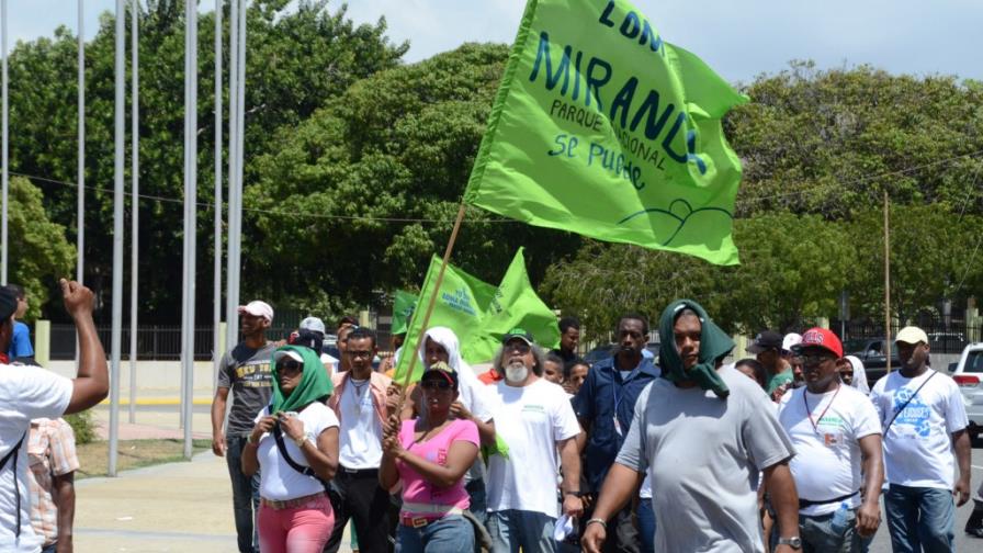 Loma Miranda pende de la voluntad popular