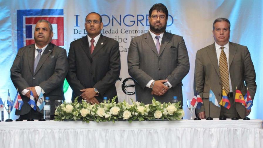 Médicos analizan los problemas de hipertensión en un congreso Médicos analizan los problemas de hipertensión en un congreso