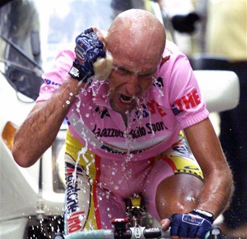 Reabren caso de la muerte de Pantani, ciclista italiano ganador del Tour de Francia