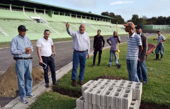 Miderec reparará las pistas de atletismo de Azua y San Juan de la Maguana Miderec reparará las pistas de atletismo de Azua y San Juan de la Maguana