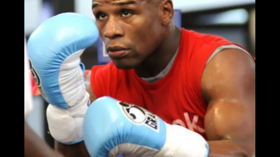 Arum no descarta la pelea Floyd-Pacman