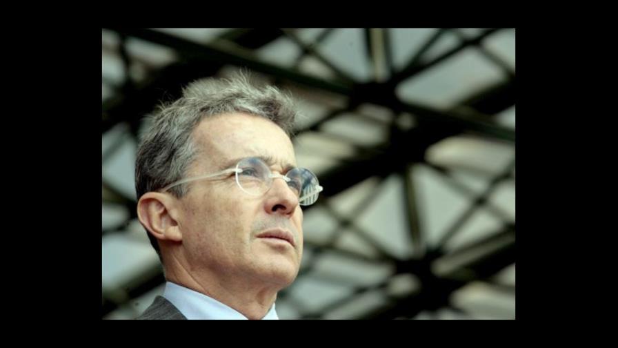 El expresidente Uribe protagoniza campaña para las legislativas colombianas El expresidente Uribe protagoniza campaña para las legislativas colombianas